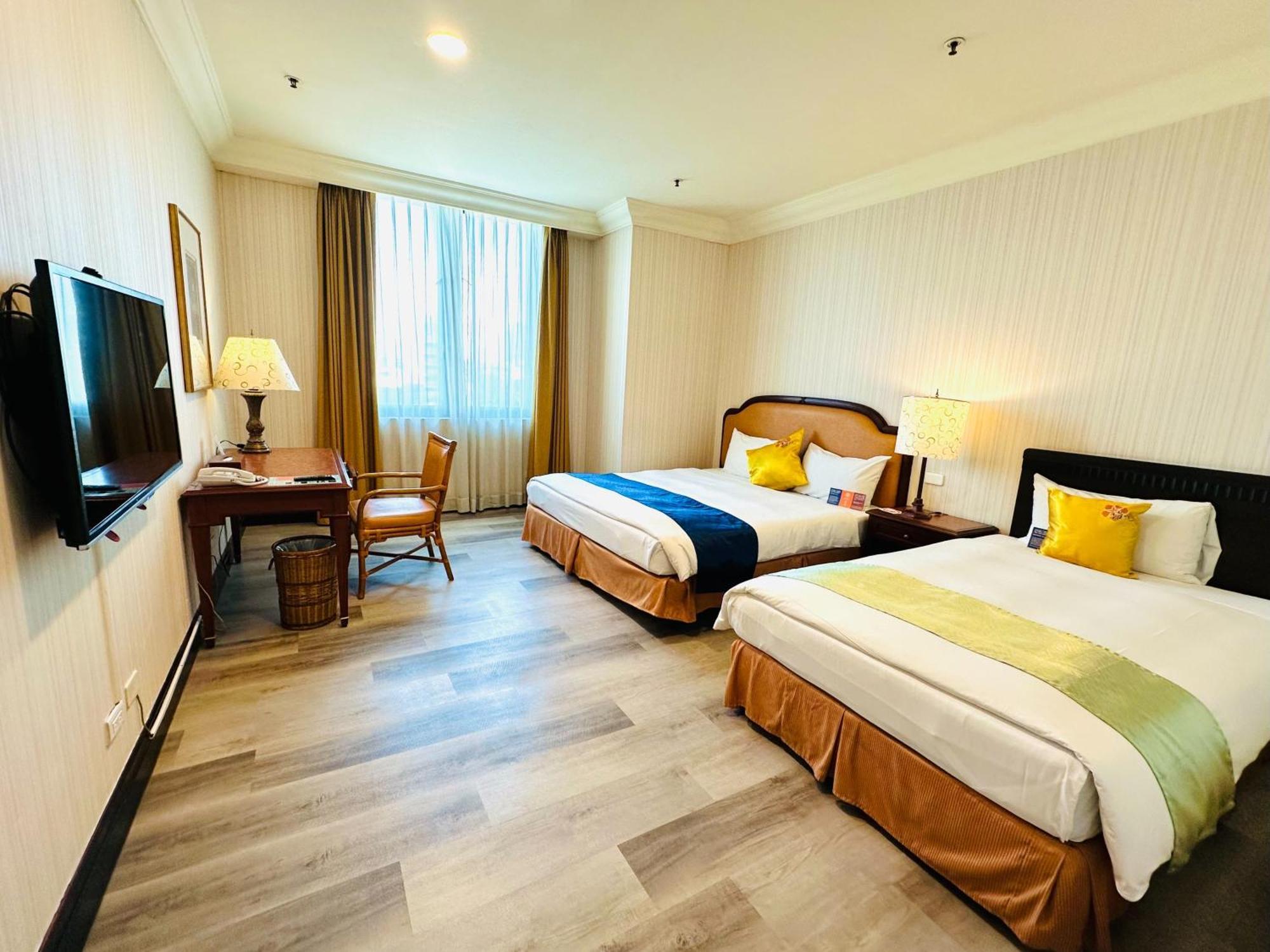 Wei-Yat Grand Hotel Tainan Extérieur photo
