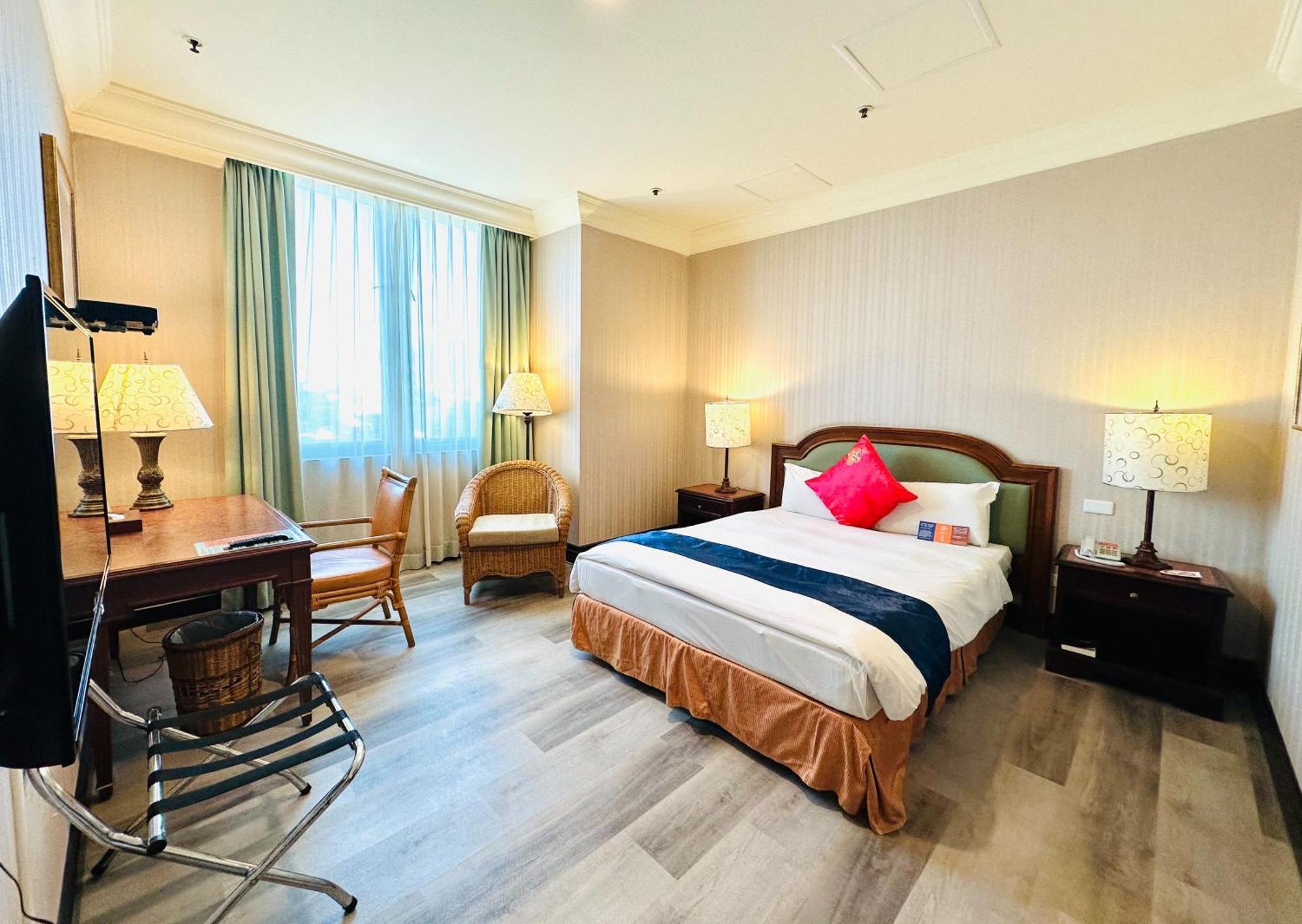 Wei-Yat Grand Hotel Tainan Extérieur photo