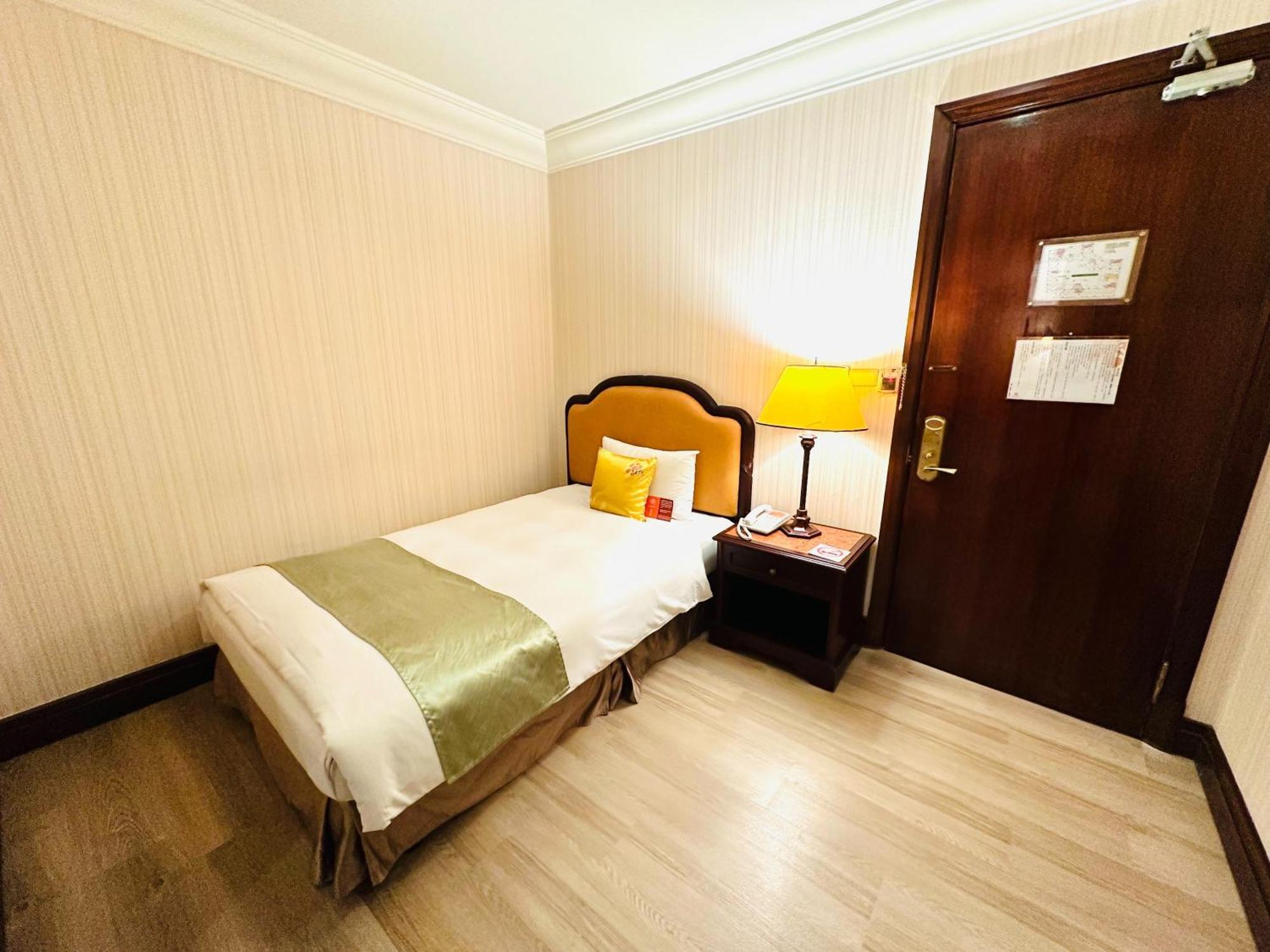 Wei-Yat Grand Hotel Tainan Extérieur photo