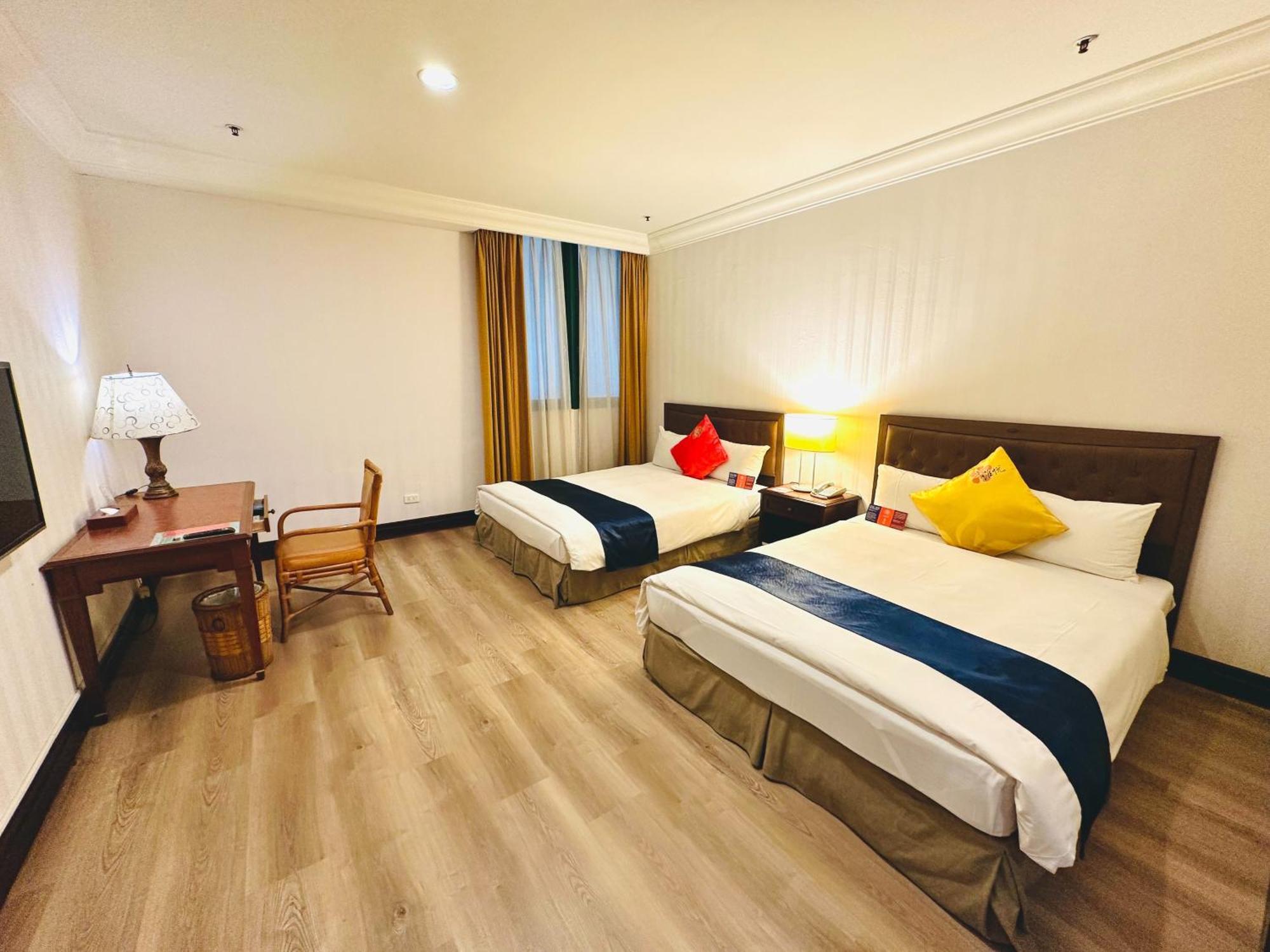 Wei-Yat Grand Hotel Tainan Extérieur photo