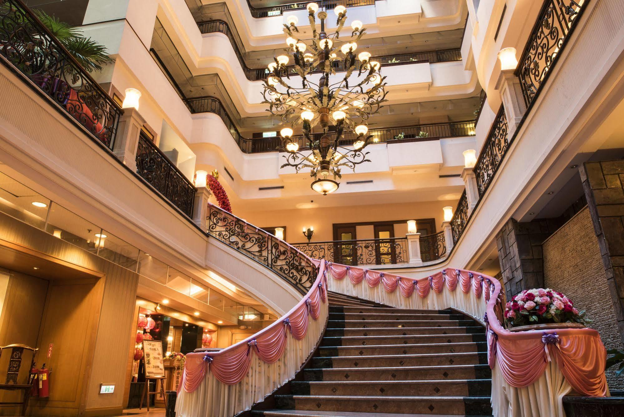 Wei-Yat Grand Hotel Tainan Extérieur photo