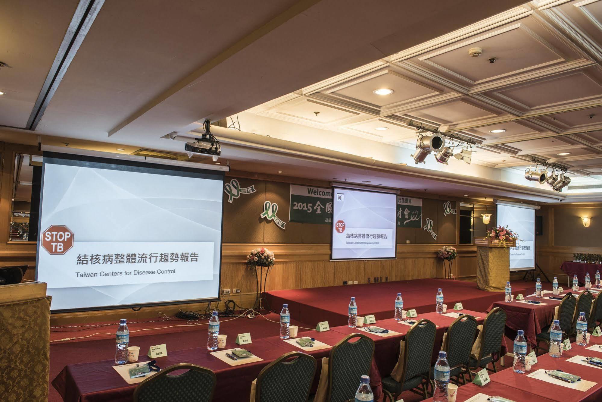 Wei-Yat Grand Hotel Tainan Extérieur photo
